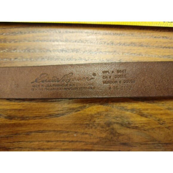 VTG EDDIE BAUER Women's Belt Brown S/M fits 25-29" Leather Covered Buckle USA - Picture 2 of 7